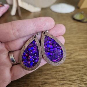Jamielizabeth Iridescent Purple Earrings